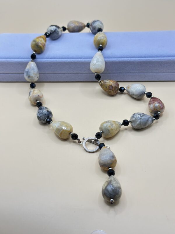 IMG_7950 img 7950 la scară e1736520215362